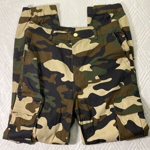 Love Tree ✨ Camo Cargo Joggers Women’s Size Large